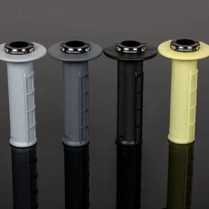 Dodaj do koszyka RENTHAL MANETKI MX R-WORKS LOCK-ON ARAMID (HALF WAFFLE) KOLOR KREMOWY