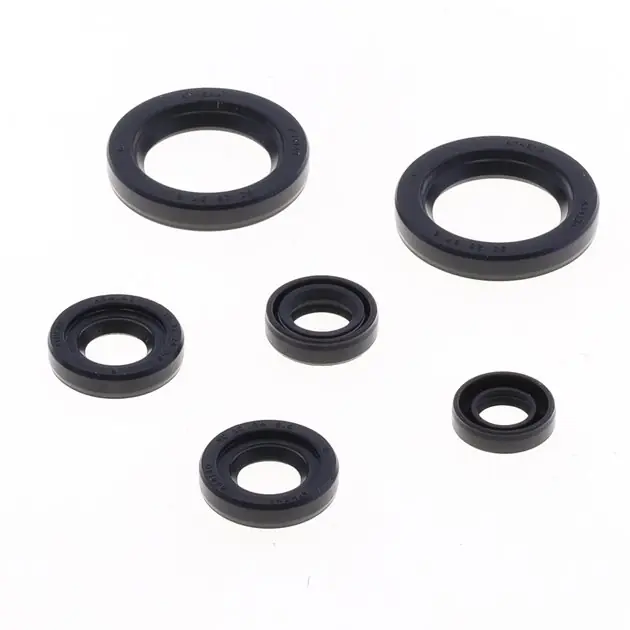 Komplet zestaw uszczelniaczy silnikowych KTM Duke 125, Duke 200, RC 200 Athena P400270400060 Hit sprzedaży