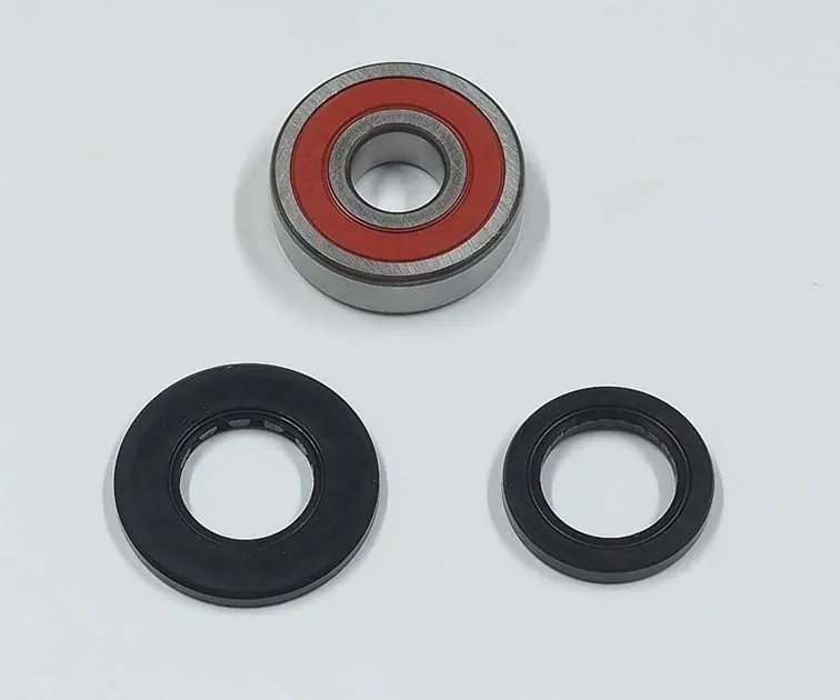Łożyska koła tylnego z uszczelniaczami Honda NES 150, PCX 125, PES 150, SH 150, FES 125, SH 300, NSR 50, SH 50, CRF 70F, CR 80R WBK-453 Oferta czasowa