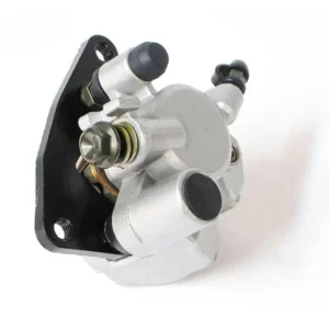 MTX PARTS ZACISK HAMULCOWY SUZUKI LT-A/LT-F 400/500 ‘03-‘07, LT-Z/LT-F 250/400/500 ‘02-‘11, YAMAHA YFM 250/350 BRUIN ‘04-‘06, YFM 400/450 KODIAK ‘99-‘05 LEWY PRZÓD (OEM 59300-38F30-999; 3GD-2580T-00-00) Wyprzedaż